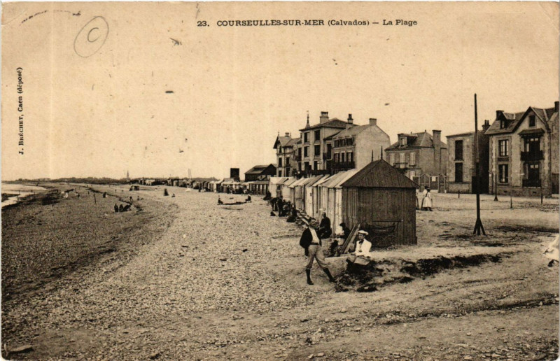 Carte postale ancienne Courseulles-sur-Mer - La Plage à Courseulles-sur-Mer