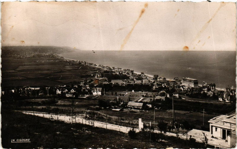 Carte postale ancienne Blonville-sur-Mer - Vue générale à Blonville-sur-Mer