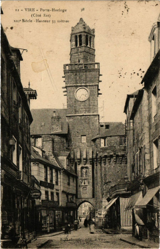 Carte postale ancienne Vire - Porte Horloge