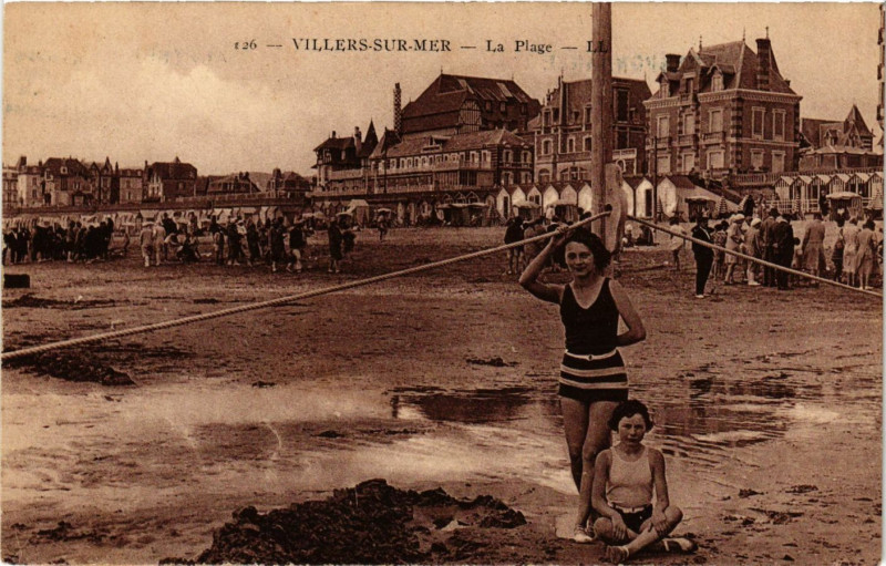 Carte postale ancienne Villers-sur-Mer - La Plage à Villers-sur-Mer