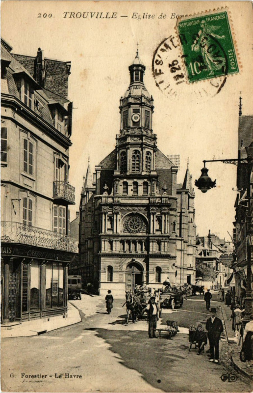 Carte postale ancienne Trouville - Eglise de Bourg