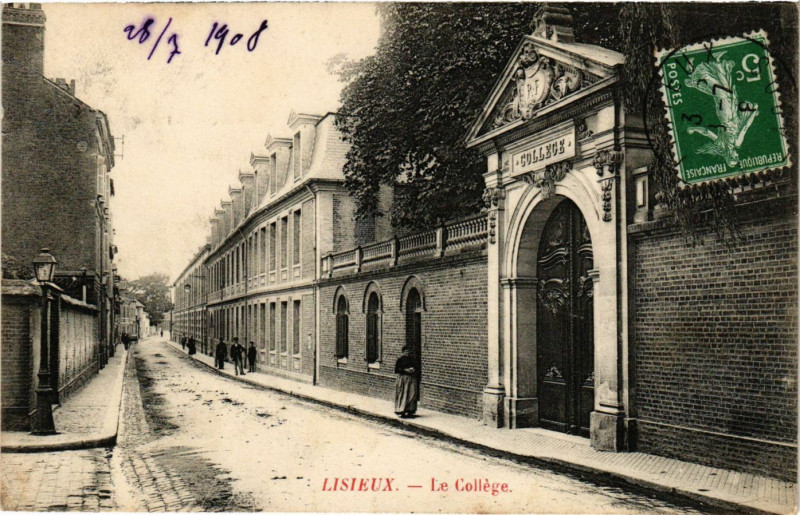 Carte postale ancienne Lisieux - Le College à Lisieux