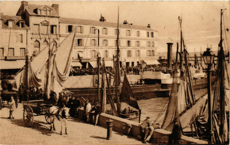 Carte postale ancienne Honfleur - L'Embarcadere à Honfleur