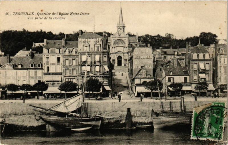 Carte postale ancienne Trouville - Quartier de l'Eglise