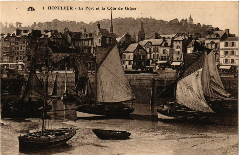 Carte postale ancienne Honfleur - Le Port et la Cote à Honfleur