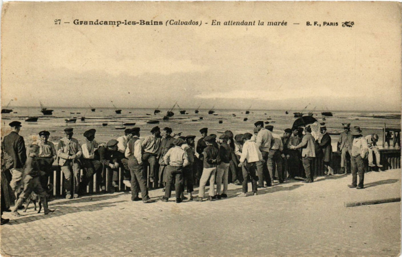 Carte postale ancienne Grandcamp-les-Bains - En attendant la maree