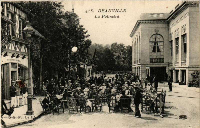 Carte postale ancienne Deauville - La Potiniere à Deauville
