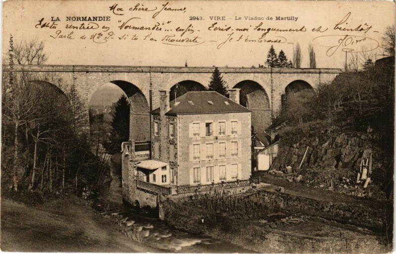 Carte postale ancienne Vire - Le Viaduc