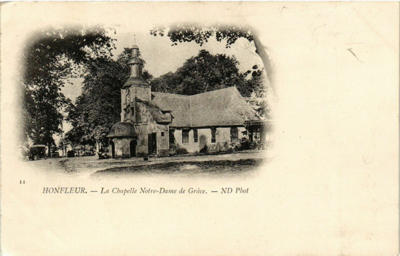 Carte postale ancienne Honfleur - La Chapelle Notre-Dame à Honfleur