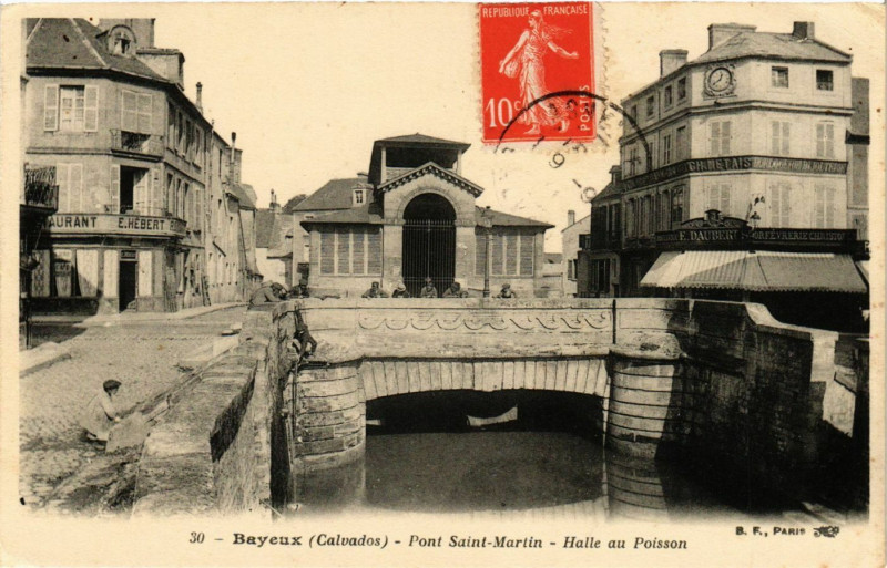 Carte postale ancienne Bayeux - Pont Saint-Martin à Bayeux