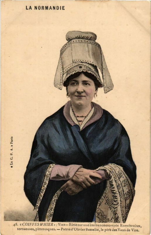 Carte postale ancienne Vire - Baties sur une eminence escarpee