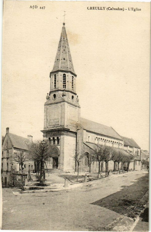 Carte postale ancienne Creully - L'Eglise
