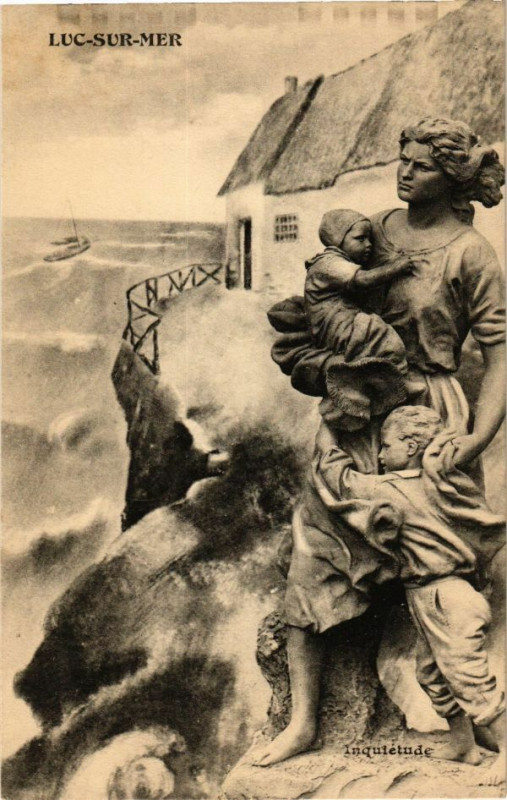 Carte postale ancienne Luc-sur-Mer - Inquitude à Luc-sur-Mer