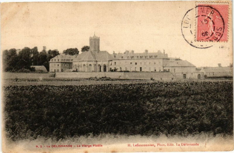 Carte postale ancienne Le Delivrande - La Vierge Fidele