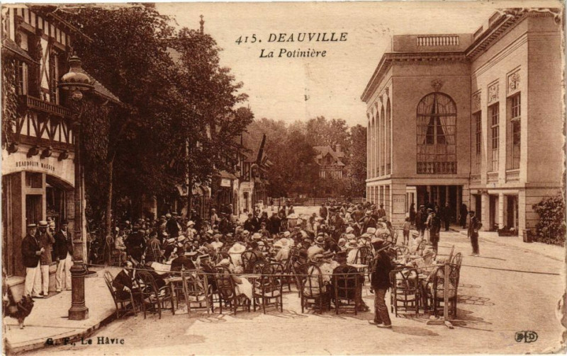 Carte postale ancienne Deauville - La Potiniere à Deauville