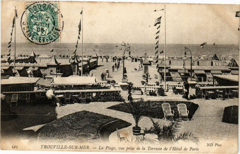 Carte postale ancienne Trouville-sur-Mer - La Plage à Trouville-sur-Mer