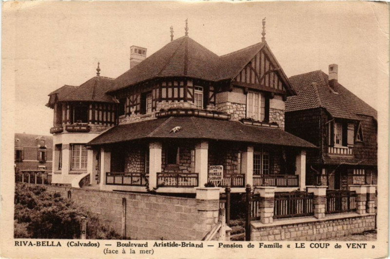 Carte postale ancienne Riva-Bella - Boulevard Aristide-Briand