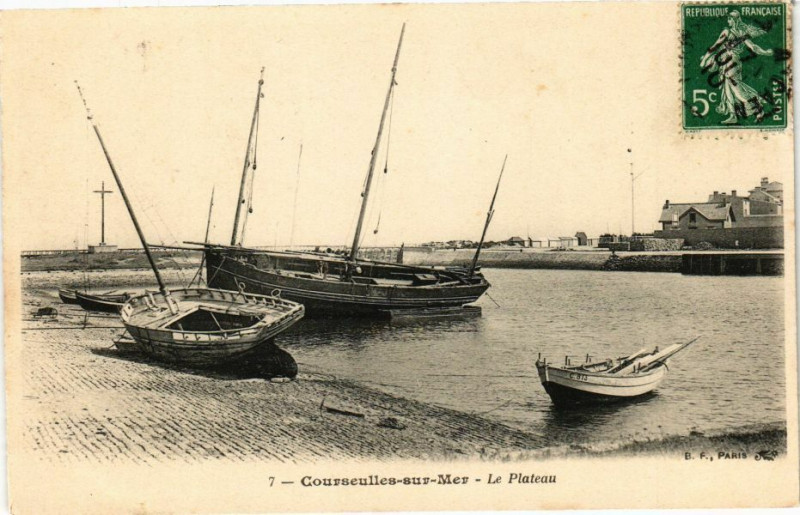 Carte postale ancienne Courseulles-sur-Mer - Le Plateau à Courseulles-sur-Mer