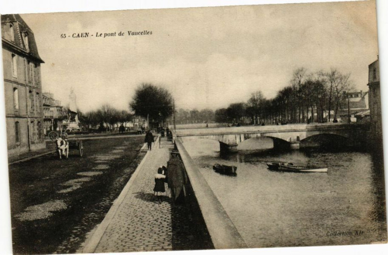 Carte postale ancienne Caen - Le pont de Vaucelles à Caen