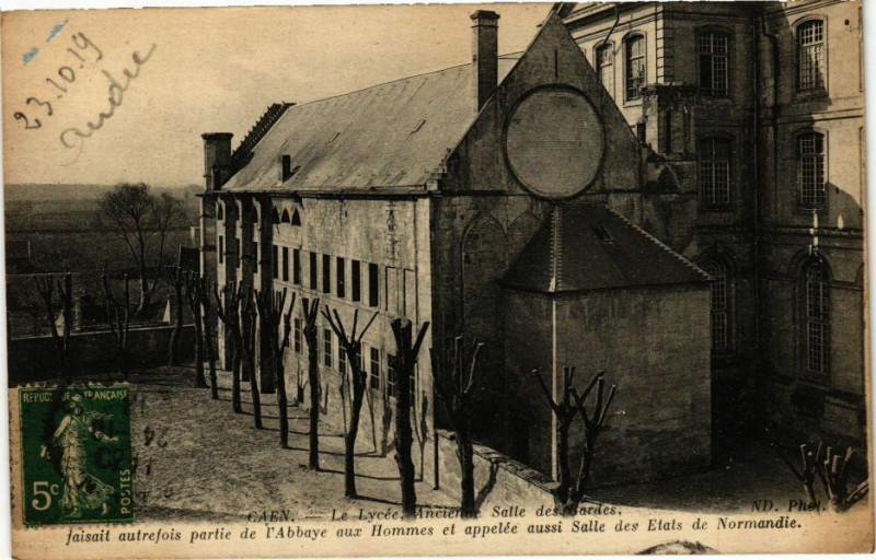 Carte postale ancienne Caen - Le Lycee à Caen