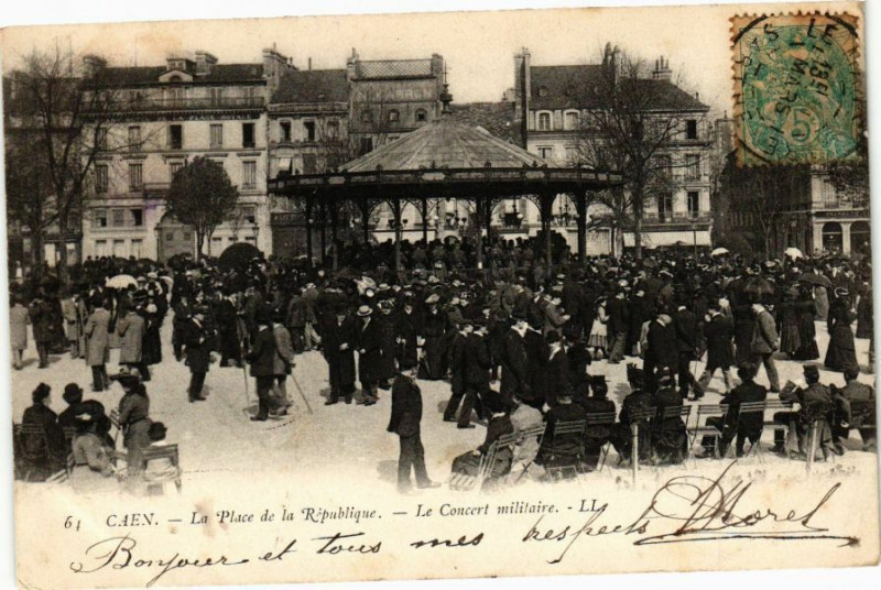 Carte postale ancienne Caen - La Place de la Republique à Caen