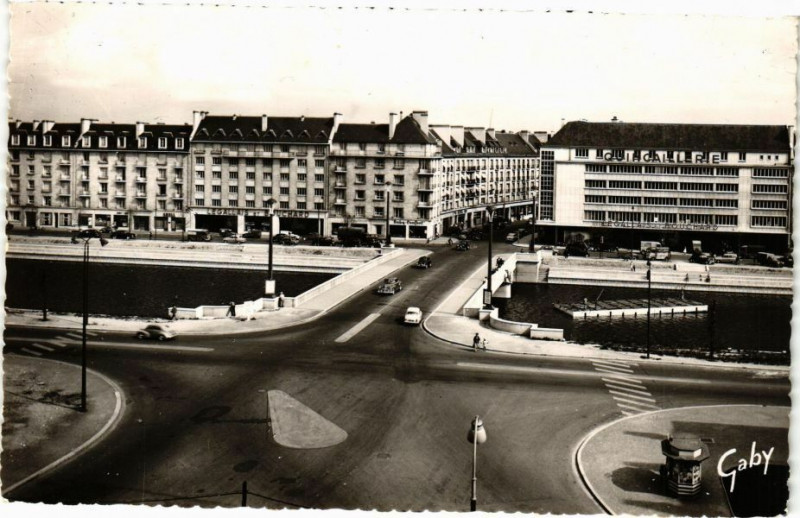 Carte postale ancienne Caen - Le Pont de Vaucelles à Caen