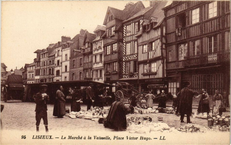 Carte postale ancienne Lisieux - La Marche a la Vaisselle à Lisieux