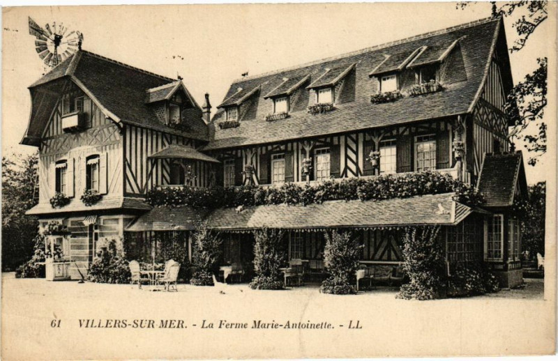 Carte postale ancienne Villers-sur-Mer - La Ferme Marie-Antoinette à Villers-sur-Mer