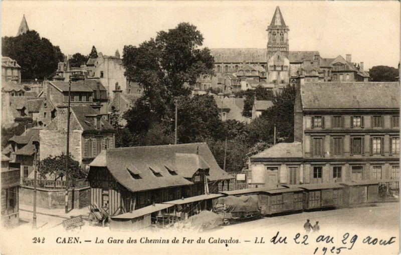 Carte postale ancienne Caen - La Gare des Chemins à Caen