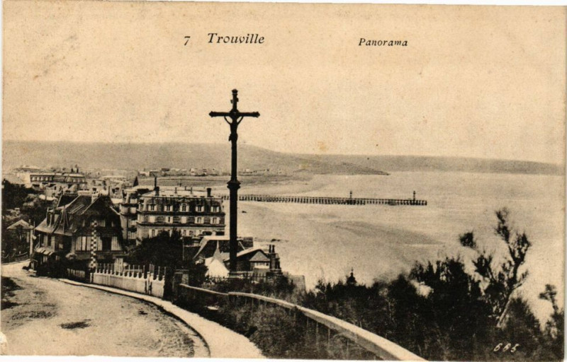 Carte postale ancienne Trouville-Panorama