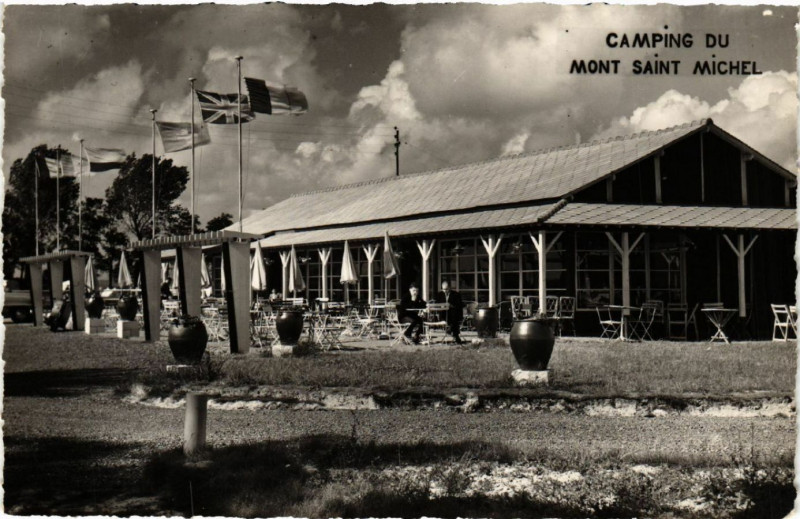 Carte postale ancienne Le Mont Saint-Michel - Camping au Mont-Saint-Michel