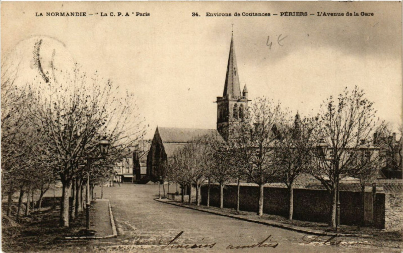 Carte postale ancienne Periers - L'Avenue de la Gare - Env. de Coutances à Périers