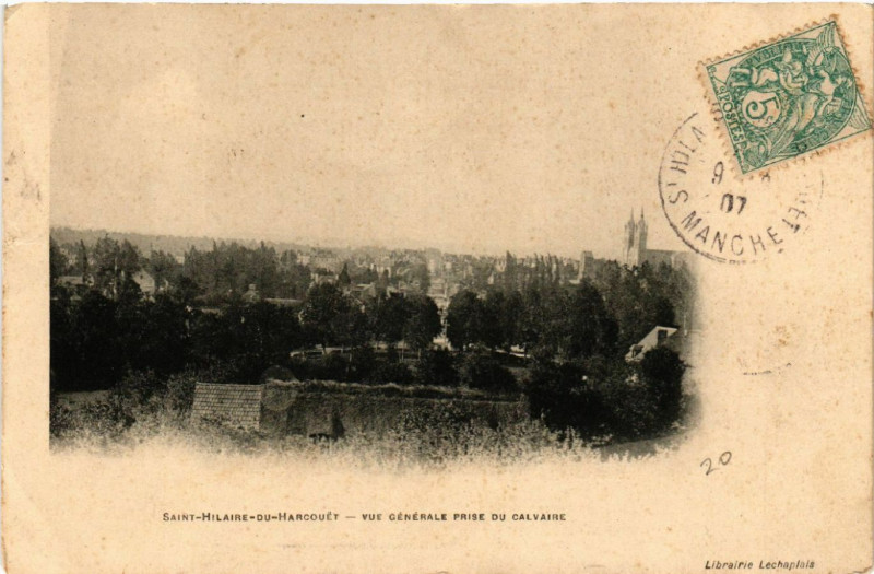 Carte postale ancienne Saint-Hilaire-du-Harcouet - Vue générale prise du Calvaire à Saint-Hilaire-du-Harcouët