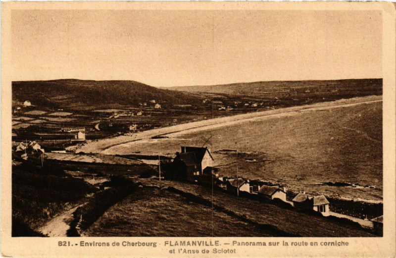 Carte postale ancienne Flamanville - Panorama sur la route en corniche à Flamanville