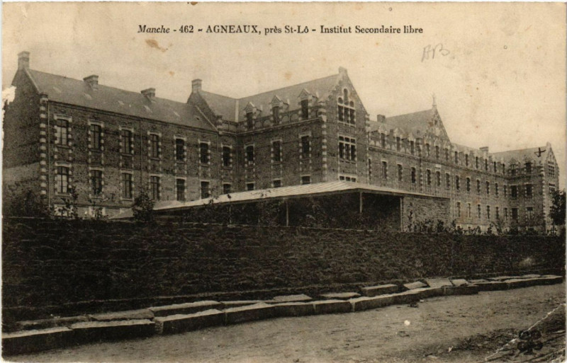 Carte postale ancienne Agneaux - pres Saint-Lo - Institut Secondaire Libre à Agneaux