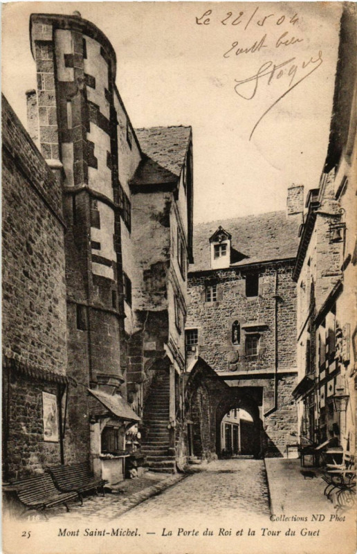 Carte postale ancienne La Porte du Roi et la Tour du Guet au Mont-Saint-Michel