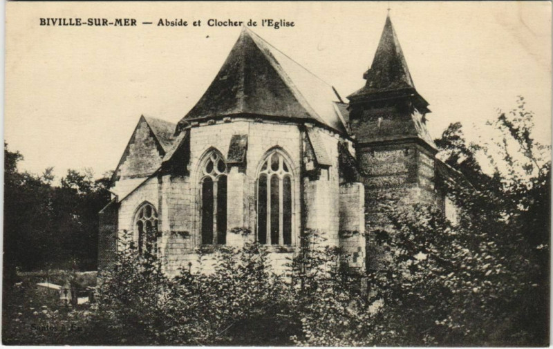 Carte postale ancienne Biville-sur-Mer - Abside et Clocher de l'Eglise