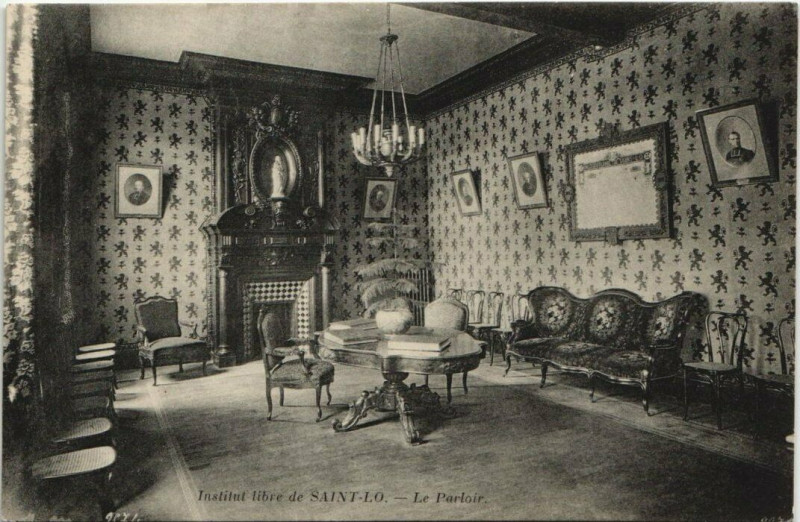 Carte postale ancienne Saint-Lo - Institut libre - la Parloir à Saint-Lô