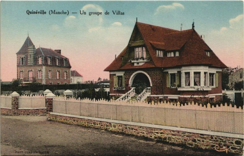 Carte postale ancienne Quineville - Un group des Villas à Quinéville