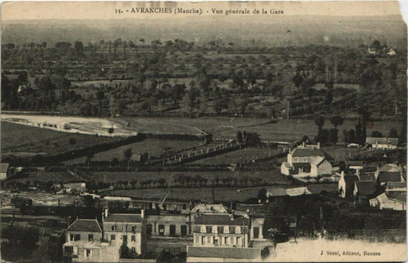 Carte postale ancienne Avranches - Vue générale de la Gare à Avranches