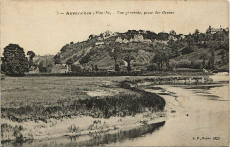 Carte postale ancienne Avranches - Vue générale prise des Greves à Avranches