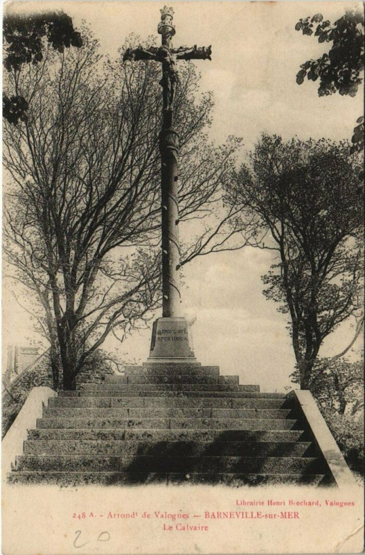 Carte postale ancienne Barneville-sur-Mer - le Calvaire