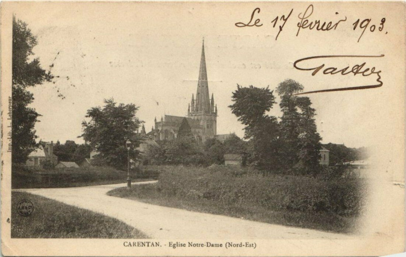 Carte postale ancienne Carentan - Eglise N.-D. nord-est