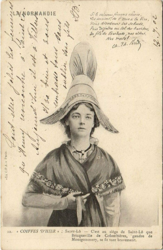 Carte postale ancienne La Normandie - coiffe de Saint-Lo à Saint-Lô