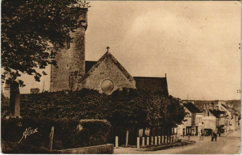 Carte postale ancienne Barneville-Plage - l'Eglise tour fortifie couronne de machicoulis