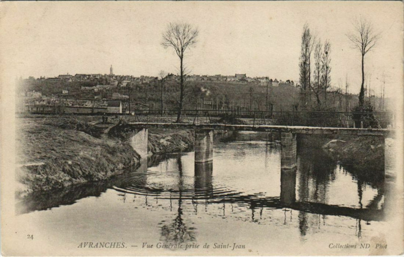 Carte postale ancienne Avranches - Vue générale prise de Saint-Jean à Avranches