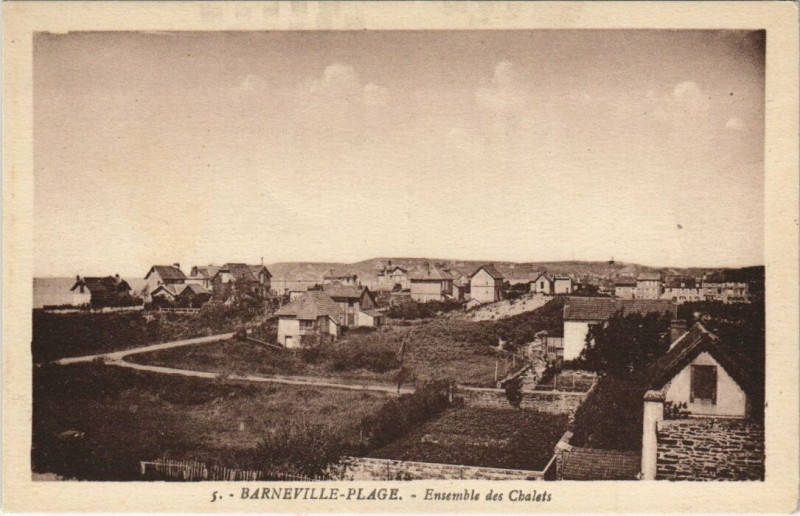 Carte postale ancienne Barneville-Plage - Ensemble des Chalets