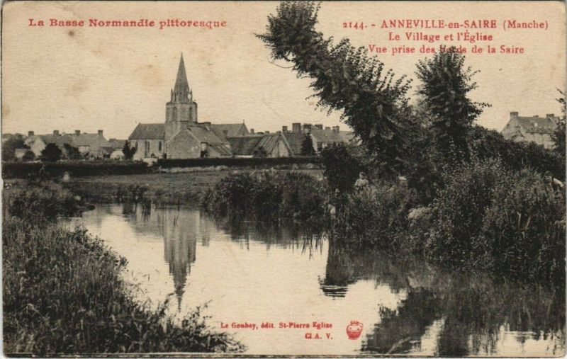 Carte postale ancienne Anneville-en-Saire - Le village et l'Eglise à Anneville-en-Saire