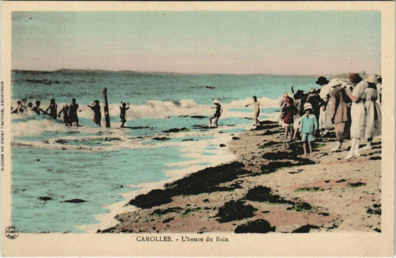 Carte postale ancienne Carolles - L'heure du Bain à Carolles