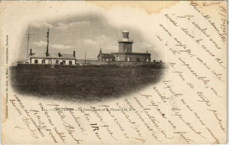 Carte postale ancienne Carteret - Le Semaphore et le Phare